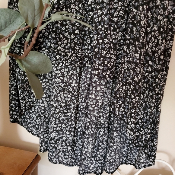 BRAND NEW High low floral tunic - Picture 10 of 11